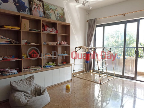 NEW 3-storey house with BUSINESS FACE IMMEDIATELY NEAR THE PORT OF NAM LE LOI urban area. _0