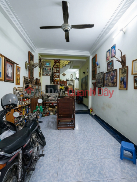 [D2481] Nhà 3 tầng sàn BTCT sát ĐH Văn Lang, giảm sâu còn 12.x tỷ Niêm yết bán
