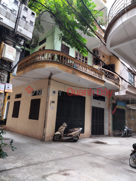 HOUSE FOR SALE IN DONG NGAC - AREA 60M2 - 3 FLOORS - PRICE 6.8 BILLION VND - ALLEY ACCESSIBLE BY CAR<br \\/> CORNER LOT - SUITABLE FOR BUSINESS Sales Listings