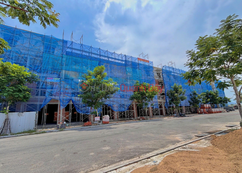 Property Search Vietnam | OneDay | Residential, Sales Listings | 4-STOREY TOWNHOUSE FOR SALE - LONG-TERM LAND RIGHTS REGISTRATION - GOOD PRICE IN BINH SON OCEAN PARK