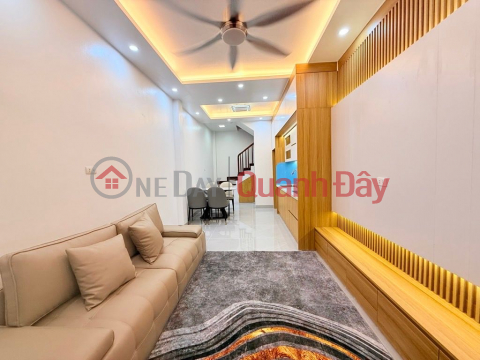 trần thái tông 34m x6 tầng 10,5 tỷ full nội thất-ngõ thông rộng,gần phố _0