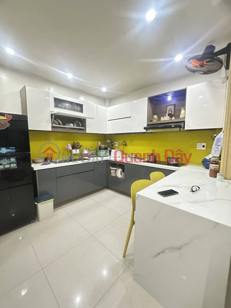 ► House near Ham Nghi Street, parking available 15m away, 4 floors, clean and beautiful, 4 bedrooms, 4.x billion VND. Vietnam | Sales | đ 4.65 Billion