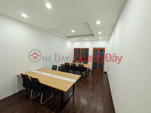 Cho thuê phòng tại Hoàng Sâm, 40m² tầng 5, 7 triệu/tháng làm văn phòng _0