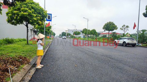 VIP land on Le Cong Thanh street, 85m2, frontage up to 6.5m _0