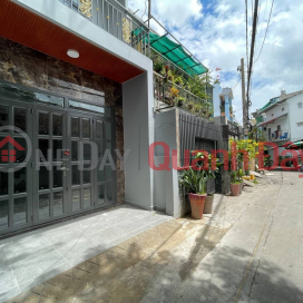 Bán nhà Đường Âu Cơ, Tân Phú - DT 63.3m2, 4 PN - Hẻm 5m xe hơi vào nhà _0