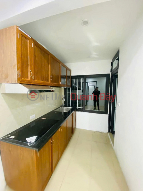THANH XUÂN NGÕ RỘNG GẦN PHỐ BÁN ĐẤT TẶNG NHÀ 4 TẦNG 50M2 Ở LUÔN _0