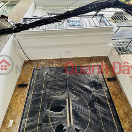 House for urgent sale in Dao Tan, Ba Dinh, near the street, brand new 5 floors, area 40m2, approximately 7 billion. _0
