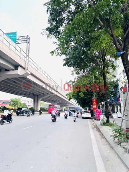đ 12.6 Billion, VERY RARE ITEM - SUPER RURAL ALLEY - CLEAR - FOR BUSINESS - CARS CAN AVOID AND ENTER THE HOUSE - INVESTMENT PRICE.