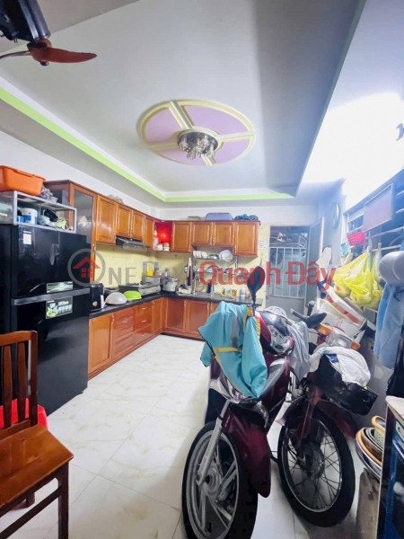 Townhouse for sale on Au Co Street - 6m truck alley - 15 bedrooms - 5 floors - 13.5 billion | Vietnam Sales đ 13.5 Billion