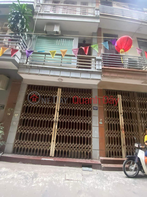 Urgent sale of 5-storey house on Duong Quang Ham street, Cau Giay, subdivision, wide alley for only 5.2 billion _0