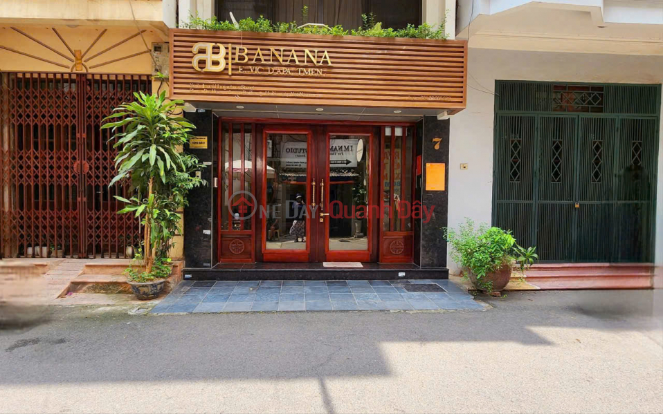 Siêu phẩm nằm ngay phố HÀNG CHUỐIi với diện tích 75m tòa nhà 7 tầng mặt tiền siêu lớn chỉ 40 TỶ.
KINH DOANH Niêm yết bán