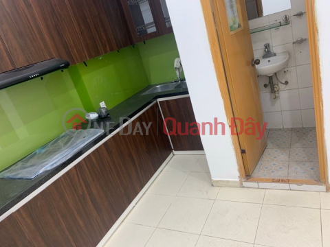 hoàng hoa thám DT 36m giá 6 tỷ,lô góc,dân xây,ngõ thông _0