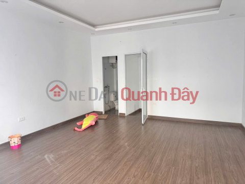 Cho thuê nhà ngõ 191 Kim Ngưu, 35m2, 3 tầng, 2 ngủ kk to, 10 Triệu KD, VP, ở gđ _0