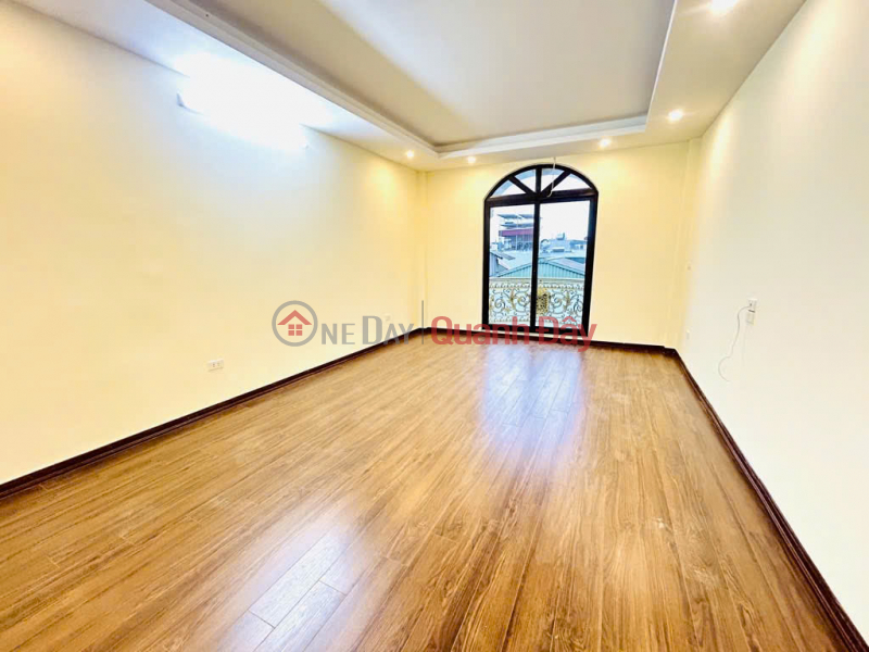 đ 12.8 Billion House located on a convenient alleyway - Garage - 6 floors - High-quality elevator - Countless amenities - Price only 12.8 billion VND