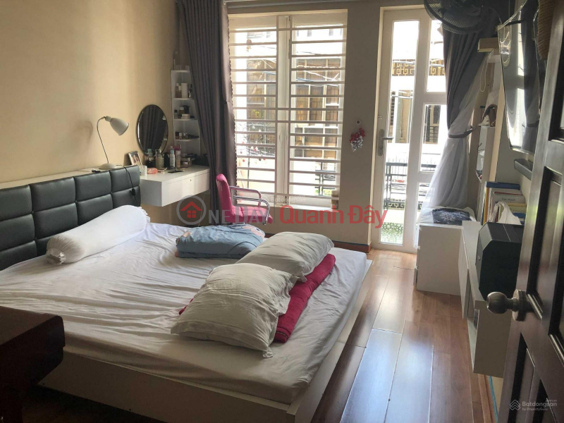 Le Van Sy car alley house, 3 floors, 4 bedrooms, fully furnished Rental Listings