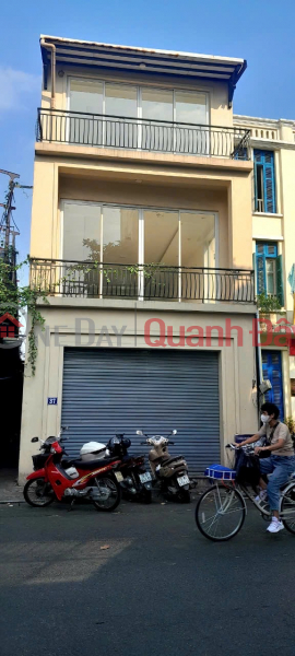 Property Search Vietnam | OneDay | Residential Rental Listings, House for rent at 37 Hang Giay, area 108m2 x 3 floors, next to Dong Xuan market, convenient for many types of business.