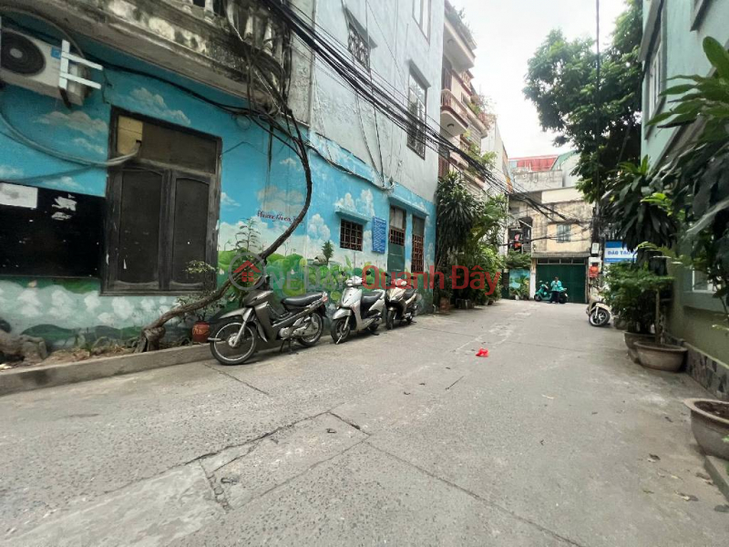 Property Search Vietnam | OneDay | Residential Sales Listings, Urgent sale of a house on Vuong Thua Vu street, 86m², wide frontage, right next to parking space.