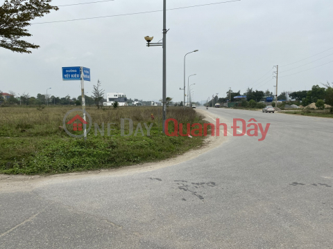 Owner selling land with frontage on Nguyen Hue Street, Cua Lo Town, Nghe An (part of the Nguyen Sinh Cung Urban Area project) _0