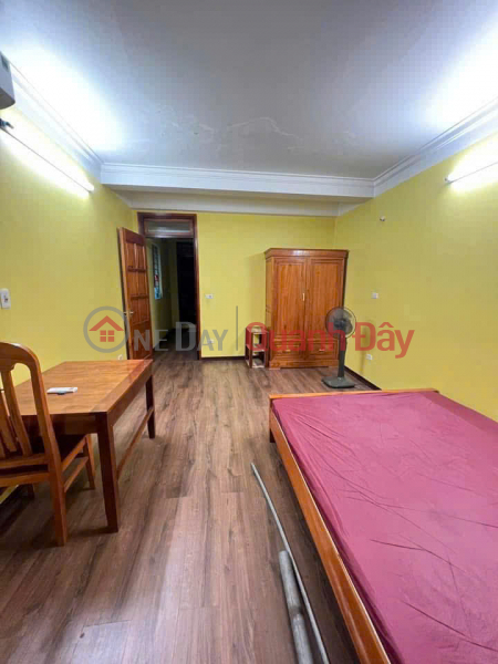 đ 9.5 Billion New house, fully furnished, Nguyen Van Linh Street, 50\\/78 m2, 4 floors, 9.5 billion VND, Long Bien District, Hanoi.