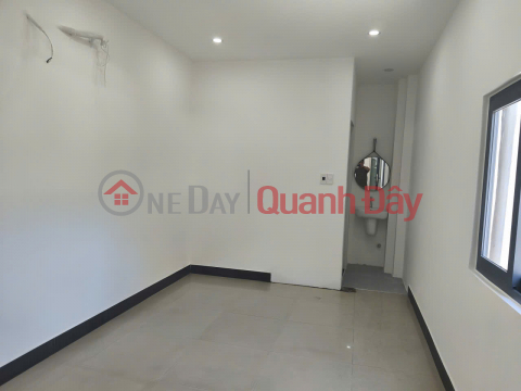 ► Hơn 3 tỷ, 1 nhà ra MT Lê Duẩn, kiệt thông, sổ vuông, hoàn công, 3 tầng cứng, 3PN _0