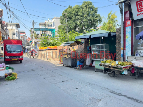 Land for sale in Gia Trung Village - Quang Minh, with a single-story house currently operating as a business - adjacent to Quang Minh Industrial Park. _0