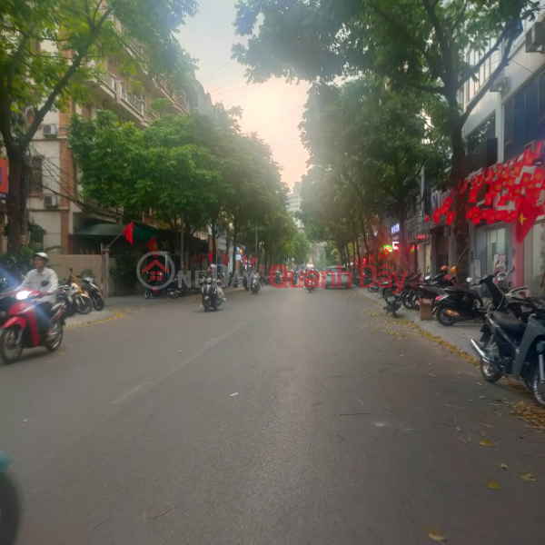 BÁN NHÀ PHÂN LÔ NGUYỄN VĂN HUYÊN, ÔTÔ TRÁNH, KINH DOANH ĐẮC ĐỊA, 75M2 NHỈNH 26TỶ, Việt Nam, Bán đ 26,5 tỷ