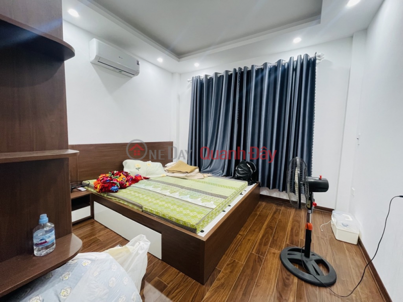 đ 7.9 Billion, Cu Loc near the street, comfortable and airy space, beautiful square red book