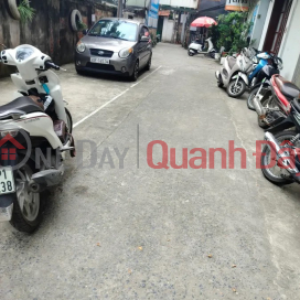 BÁN NHÀ: Hoàng Quốc Việt. DT: 42m2 - C4 - MT 4.05m -7.85 tỷ _0