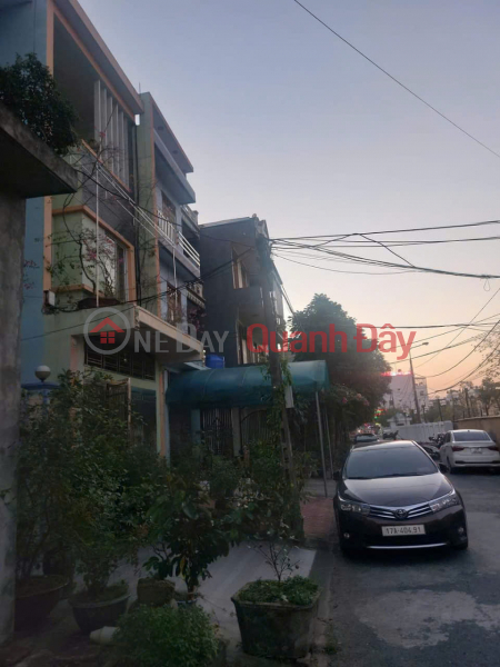 Urgent sale: land right at the gate of Dong Hung General Hospital, Area = 81.4m2, Frontage = 4.5, price 1.9 billion Sales Listings