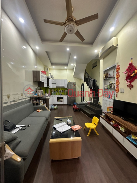Owner sells house Xuan La - Ngoai Giao Doan, 30m2 x 6 floors, fully furnished, 5.5m area, 5.35 billion Sales Listings