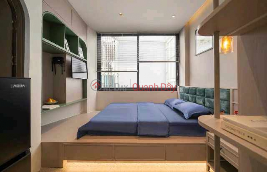 đ 12.8 Billion | 4-Story House on Phan Xich Long Street