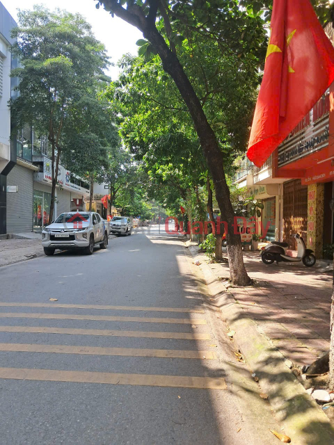 House and land for sale at Ngo Quang Bich street, Bo Xuyen ward, all furniture will be given away when the customer buys the house. _0