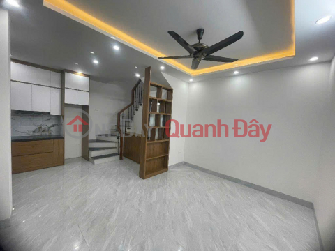 Bán nhà mới 3 tầng, 30m², 3 ngủ full nội thất , Nguyễn Chính, Tân Mai, 3.9 tỷ _0