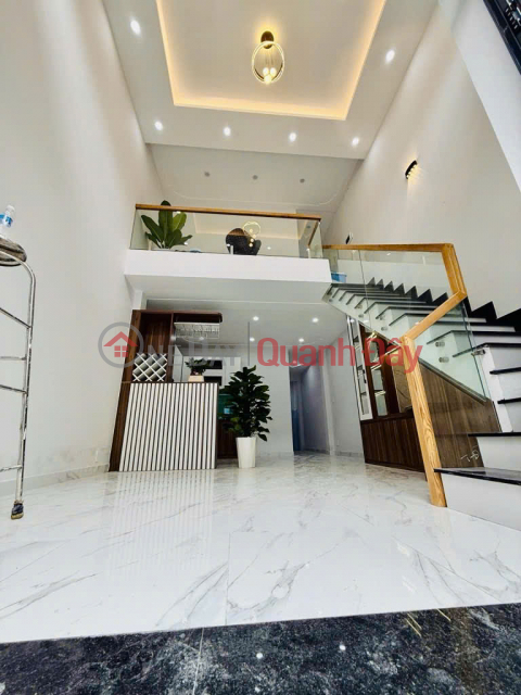 House right at THU DUC intersection, Oto road. Separate pink book. Strict legal documents. Price is negotiable _0