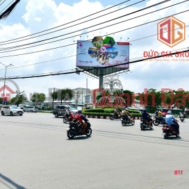 Land for sale on corner of 2 fronts of Pham Van Khoai street, near Tan Hiep market, cheap price _0