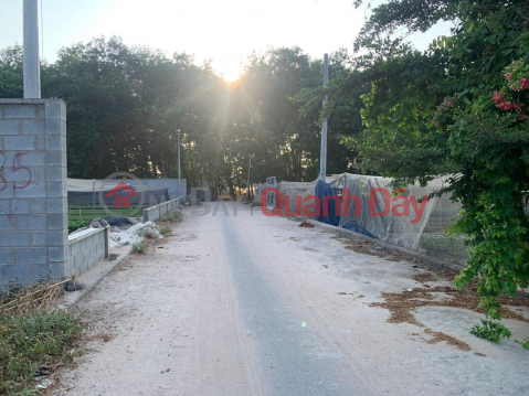OWNER Sells LAND LOT IN BEAUTIFUL LOCATION - Preferential Price In Hoa Loi Ward, Ben Cat City, Binh Duong _0