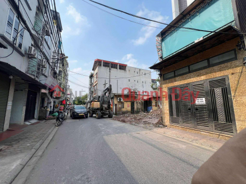 47 m2 land for sale in Trau Quy - Gia Lam, price 6.98 billion VND, contact 0985865658 _0