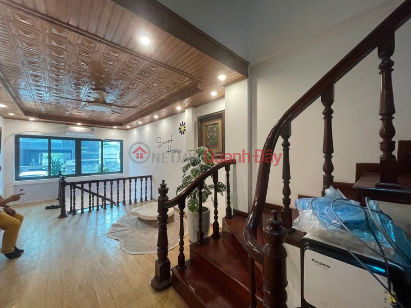 đ 11,2 tỷ hoàng hoa thám 38m x7 tầng 11,2 tỷ ô tô tránh 50m,5p ra hồ tây