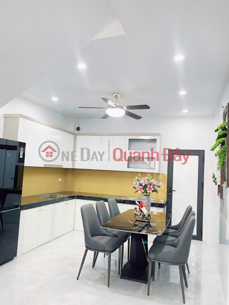 House for sale in Hoang Hoa Tham, car-friendly alley, near the street, 44m² x 5 floors, over 14 billion Vietnam | Sales đ 14.8 Billion