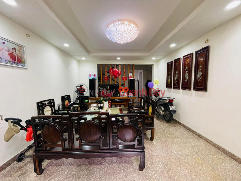 HUGE REDUCTION urgently need to sell Hoang Dao Thanh townhouse, car, business, MT 6m, price 8.45 billion Sales Listings