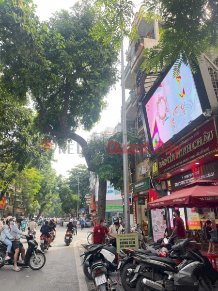 Rare! Selling street frontage in the financial center of Tran Nhan Tong, HBT: 32m2 x 7 floors with elevator, 5m frontage, Cash flow Sales Listings