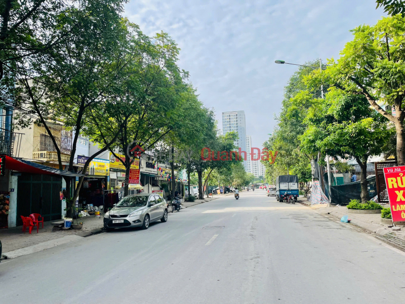 Property Search Vietnam | OneDay | Residential, Rental Listings | Whole house for rent in Tay Nam Linh Dam, 4 floors x 40m2, 4 bedrooms, online business, Company 12 million