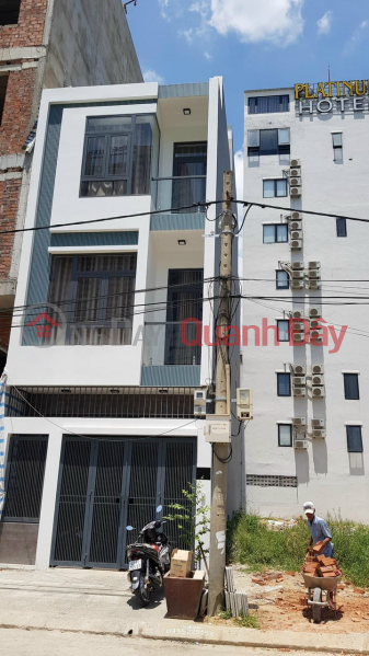 Selling 4-storey apartment building on Le Lo street, 500m from My Khe beach Sales Listings