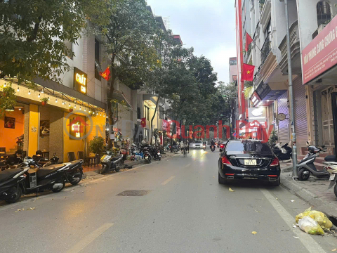 House for sale on Hoang Van Thai street, bustling business - 73m2, price 25 billion, beautiful red book _0