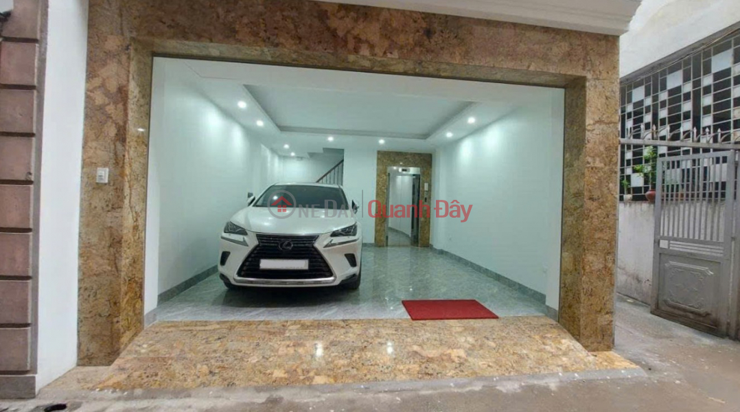NEW CORNER HOUSE - HO TUNG MAU STREET - CONNECTING ALLEY - PRIME LOCATION FOR BUSINESS - ELEVATOR - 5 METERS FROM THE MAIN STREET Sales Listings