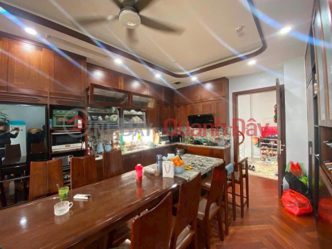 Office building for sale on Hoang Van Thai street, 185m2, 7 floors with elevator, 5m frontage, 59.6 billion, income 100 million\/month _0