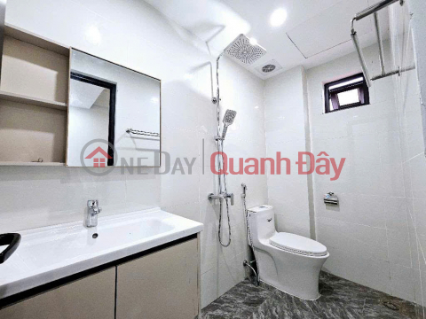 HO TUNG MAU HOUSE – 36M X 5 FLOORS – NEAR UNIVERSITY OF COMMERCE – 7.3 BILLION _0