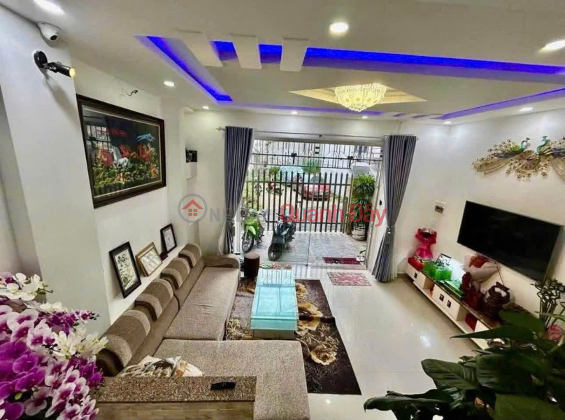 Whole house for rent on Phu Dong Thien Vuong street, Da Lat, Lam Dong, for 18 million VND., Vietnam, Rental, đ 18 Million/ month