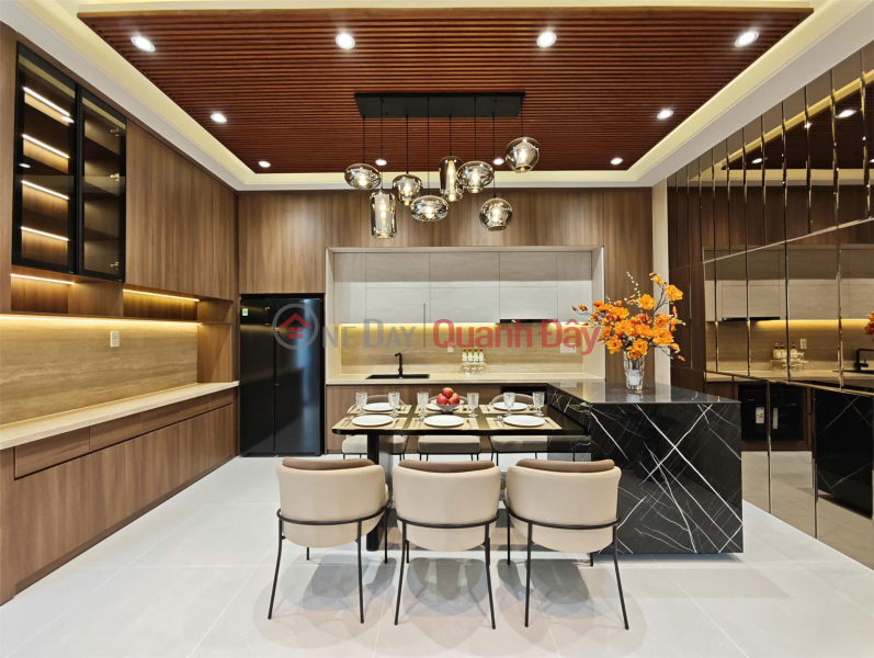 Property Search Vietnam | OneDay | Residential | Sales Listings | New house near Phu My Hung, luxurious interior, 8m wide, price over 8 billion VND.