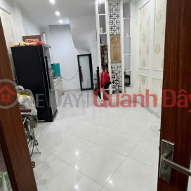 House for rent in car alley 141 Dinh Cong Thuong, 5 floors x 35m2, 3 bedrooms, 4 bathrooms, 12 million for business and living _0